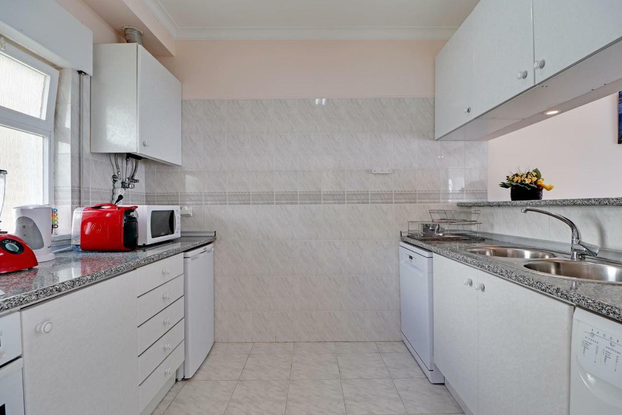 Albufeira Concept With Pool By Homing Apartment Guia  Luaran gambar